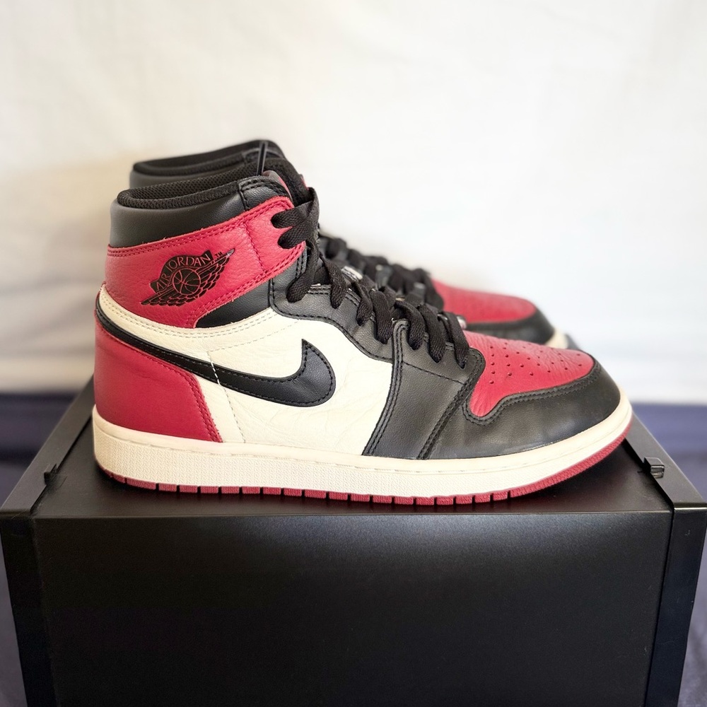 AUTHENTIC Jordan 1 Retro High Bred Toe size 9.5 555088-610 2018 PRE-OWNED